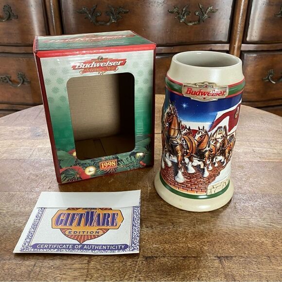 1998 vintage Budweiser Holiday Beer Stein NIB new - Picture 6 of 6